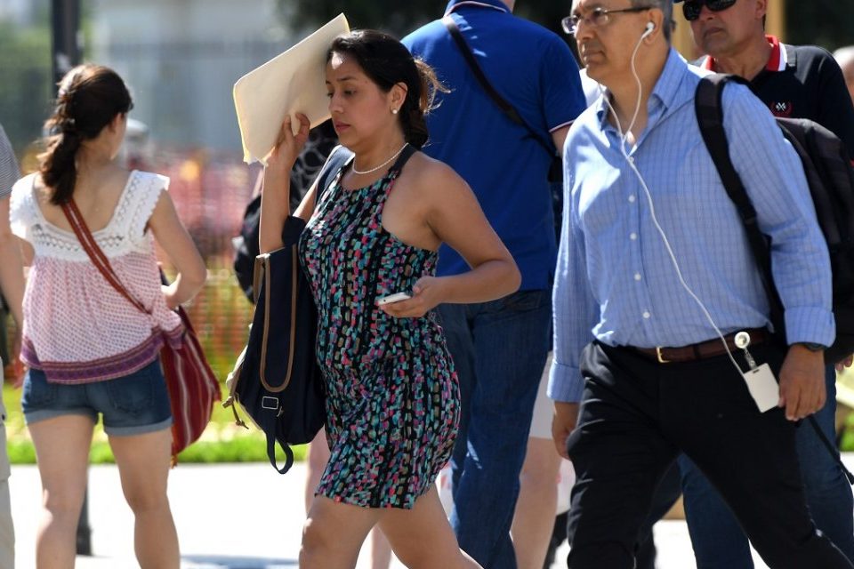 SE RENOVÓ EL ALERTA NARANJA POR EL CALOR