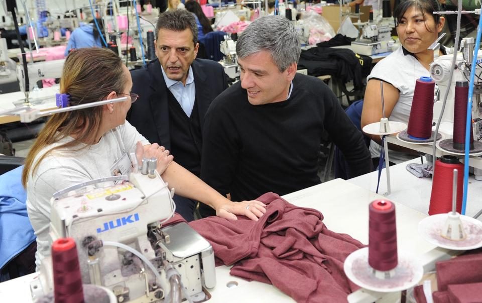 ZABALETA Y SERGIO MASSA RECORRIERON UNA PYME EN HURLINGHAM Y EL FUTURO PARQUE INDUSTRIAL DE LA CIUDAD