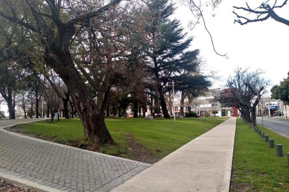 TRES DE FEBRERO: SE RENOVÓ LA PLAZA DE LOS ARTILLEROS DE CIUDADELA