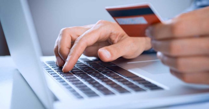 El problema de comprar por Internet en la cuarentena: cada vez hay más denuncias por estafas