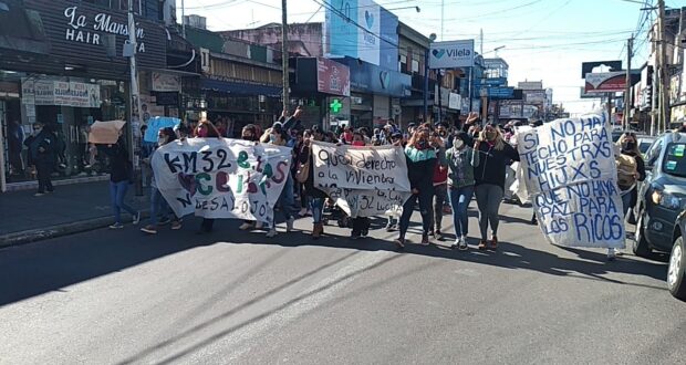 La Matanza: Tras marchar contra los desalojos, vecinos del Barrio Los Ceibos denunciaron amenazas y disparos de una patota