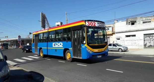 Morón: Un hombre murió abordo de un colectivo, se dieron cuenta al final del recorrido