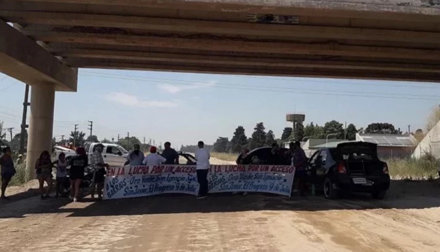 Vecinos de Virrey del Pino impiden avance la Autopista Presidente Perón