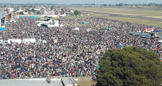 Furor por los aviones: Tres millones de personas pasaron por el festival Argentina Vuela, en la Base militar de Morón Sur