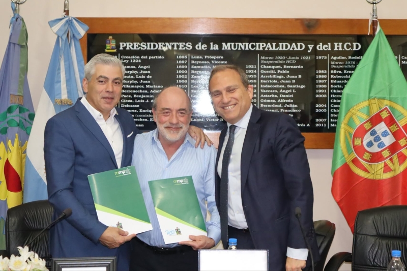 Marcos Paz oficializa su hermanamiento con la ciudad portuguesa de Guarda
