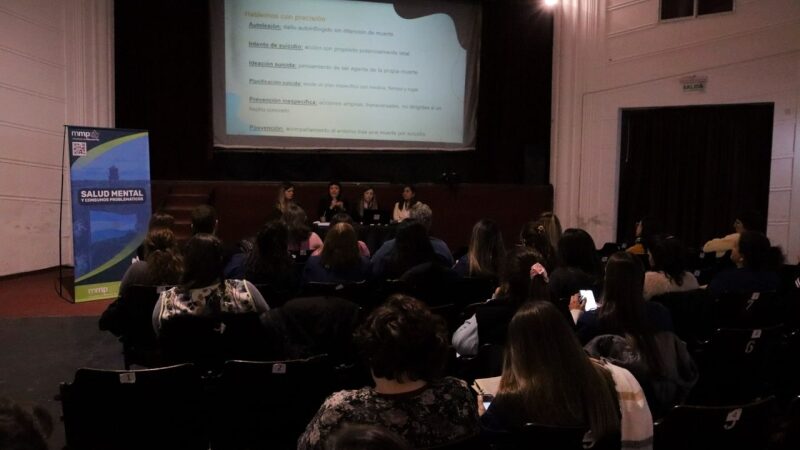 Centro Cultural Roma: el área de Salud Mental encabezó una charla sobre prevención y contención escolar