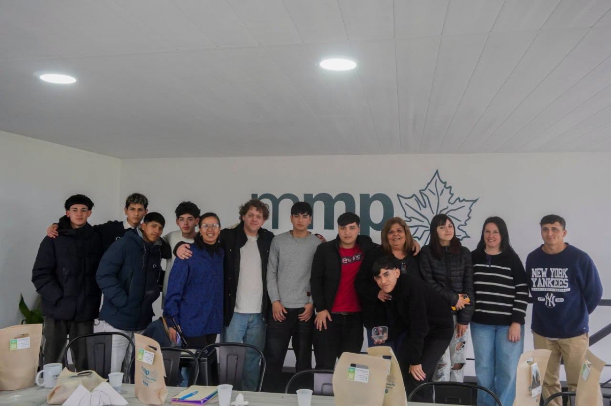 El Polo de Innovación Tecnológica de Marcos Paz fue sede del lanzamiento del GuaraniSat-2